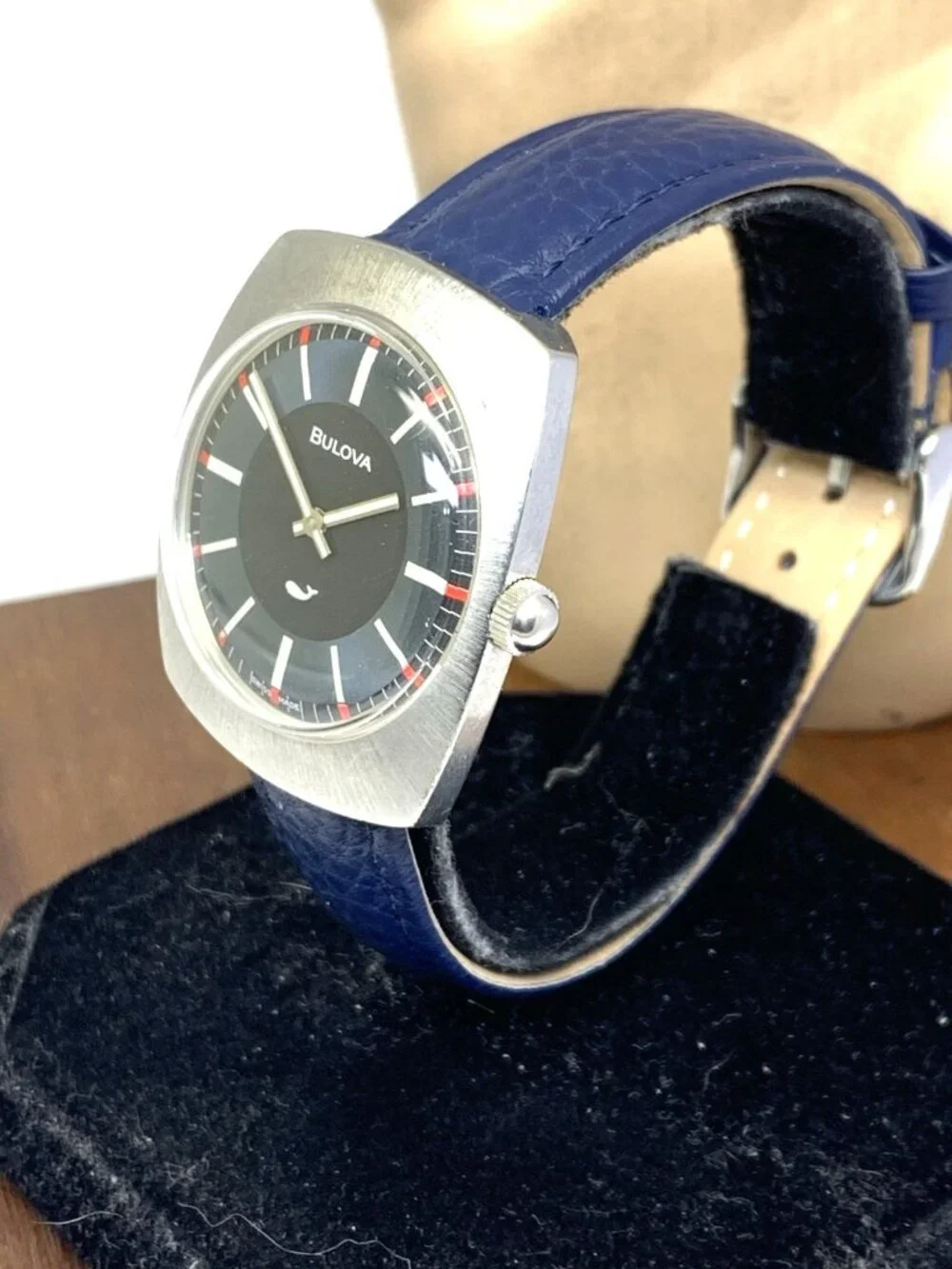 Bulova Sea King Men's Watch Vintage 1972 Swiss Manual Wind Blue Leather Band